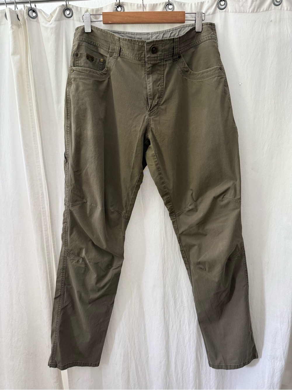 Kuhl Men's Olive Cargo Pants — Military Green